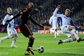 开云体育登录-布里斯托城客场告捷，布里斯托城球员士气如虹()